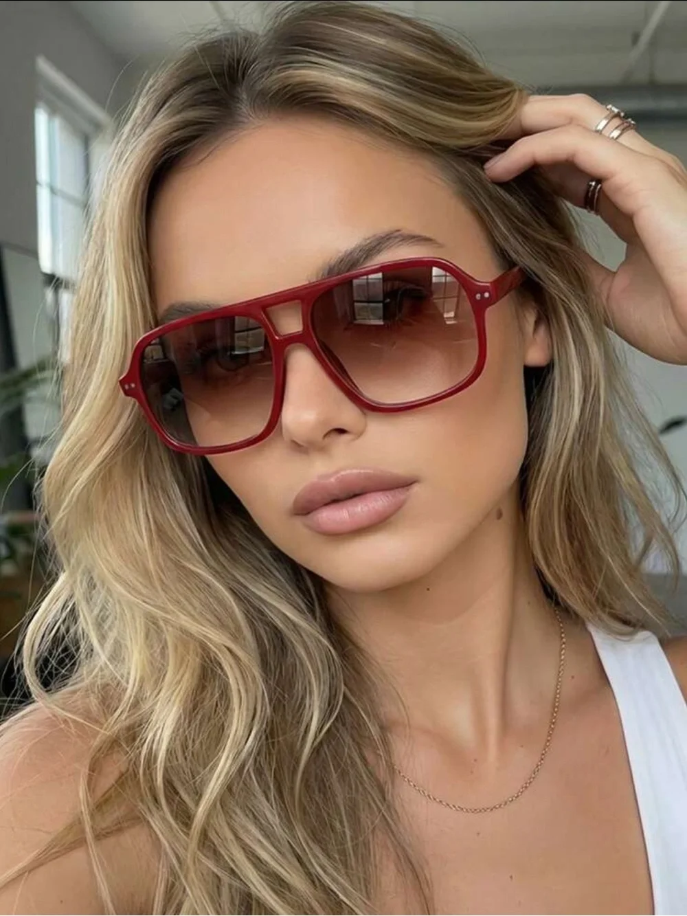 Retro Aviator Sunglasses in Red with Gradient Lenses
